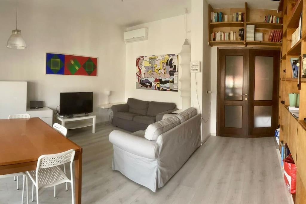 Attico Montiglio - Panorama-Wifi Apartment Collebeato Bagian luar foto